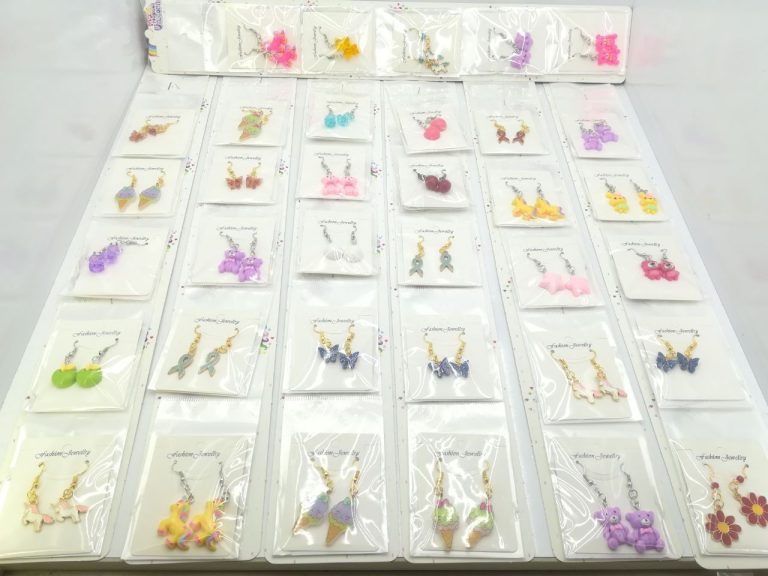 گوشواره حلقه ای ۶ مدل کارتی تک سلفون (عمده)